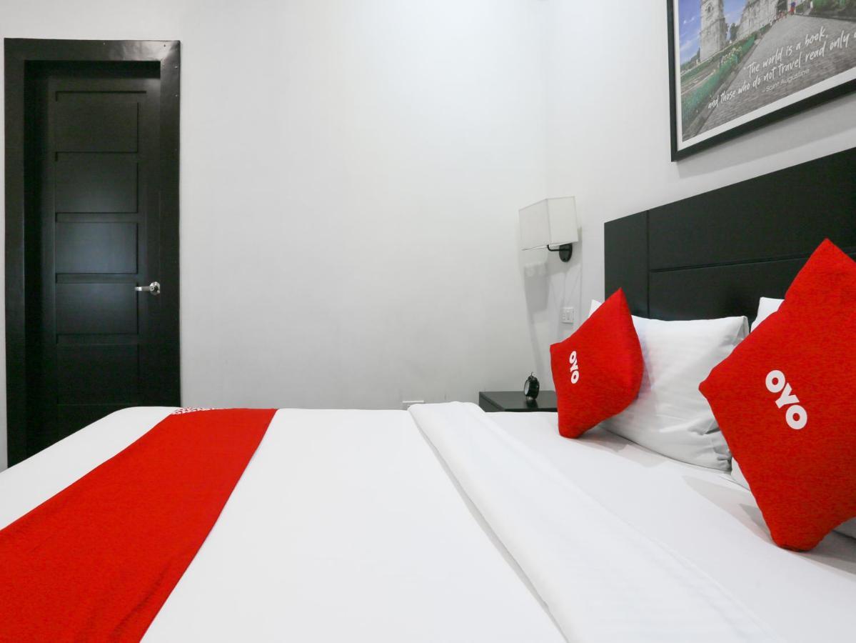 Hotel Capital O 642 The Junction Tagaytay Tagaytay City Exterior foto