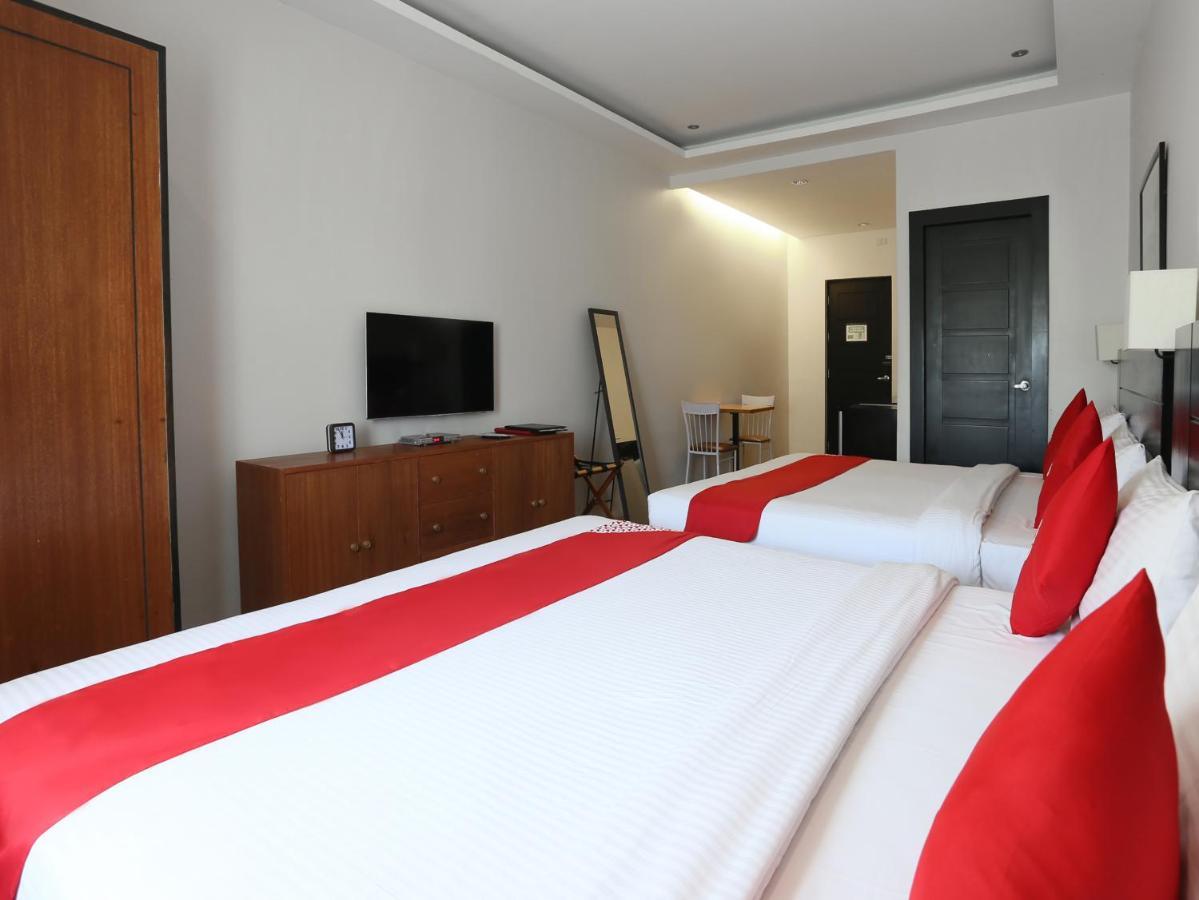 Hotel Capital O 642 The Junction Tagaytay Tagaytay City Exterior foto