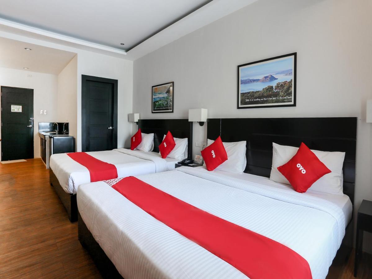 Hotel Capital O 642 The Junction Tagaytay Tagaytay City Exterior foto